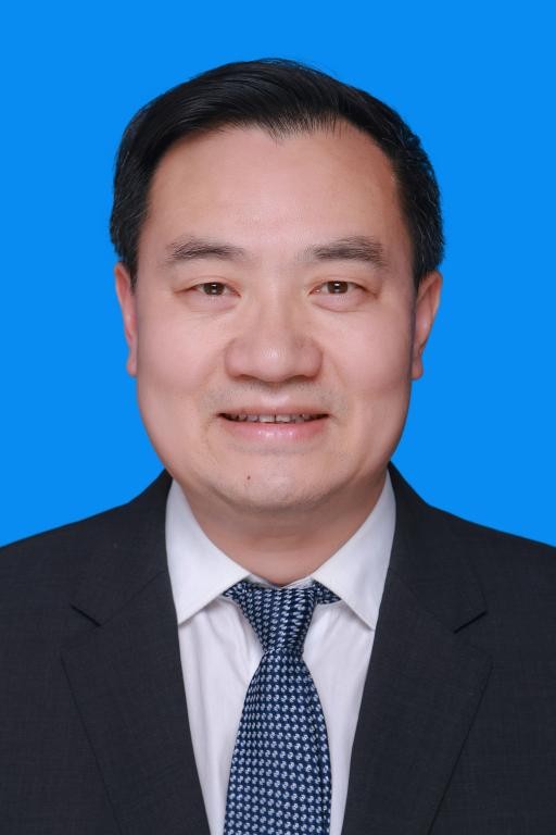 秦裕辉